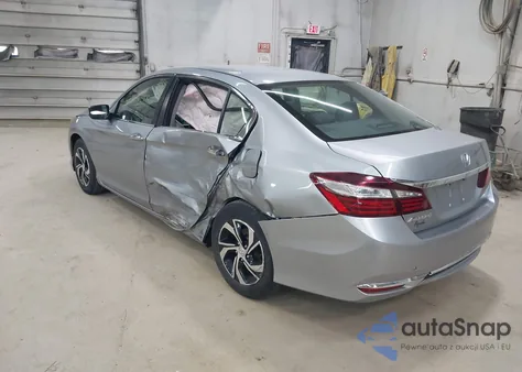 2017 Honda Accord Lx z USA, uszkodzony, nr VIN 1HGCR2F33HA192988